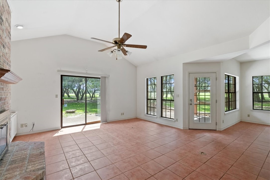 207 Highlands Dr Property Photo 18