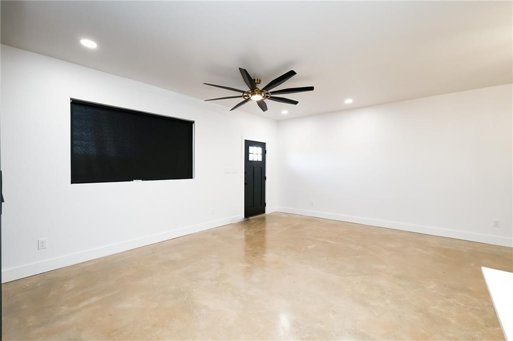 2722 Grace A Property Photo 6