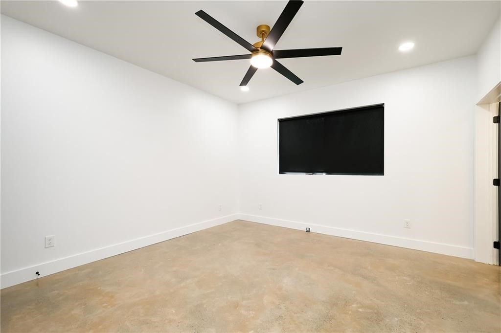 2722 Grace A Property Photo 8