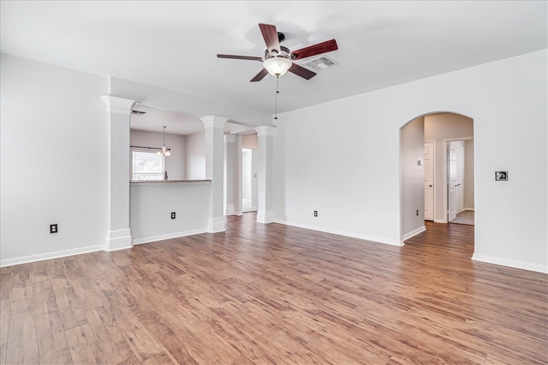 2234 Anacua St Property Photo 5