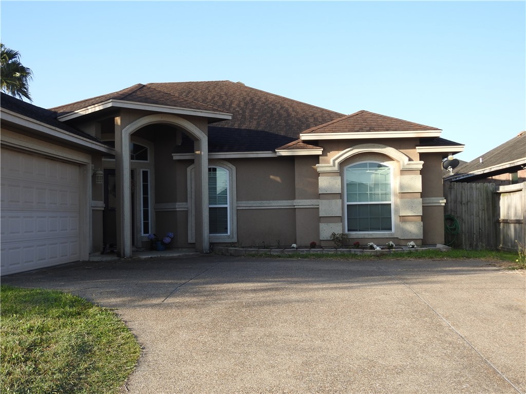 6829 Guinevere St Property Photo 3