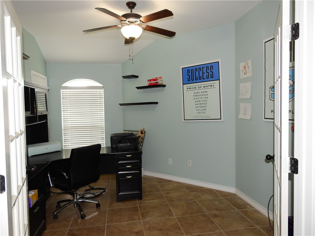 6829 Guinevere St Property Photo 6