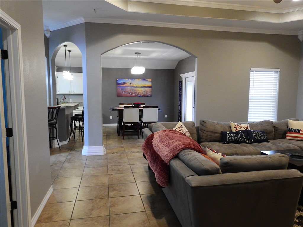 6829 Guinevere St Property Photo 14