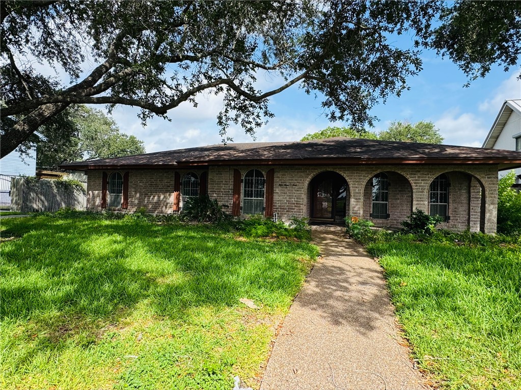 5905 Saint Andrews Dr Property Photo 1