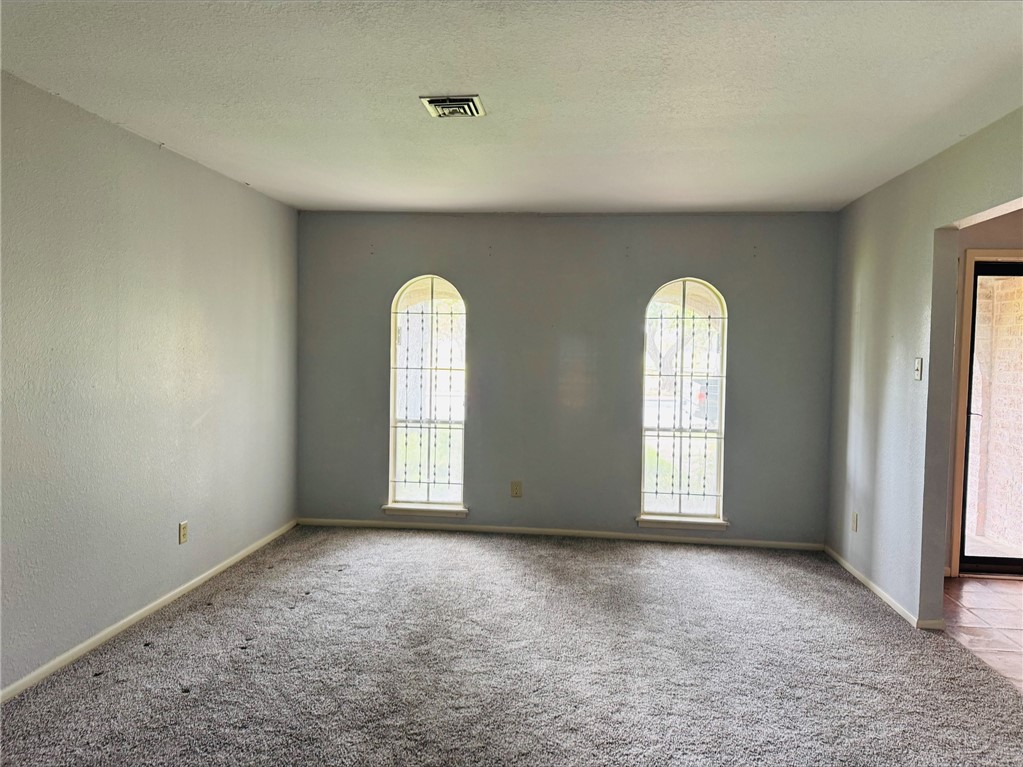 5905 Saint Andrews Dr Property Photo 4