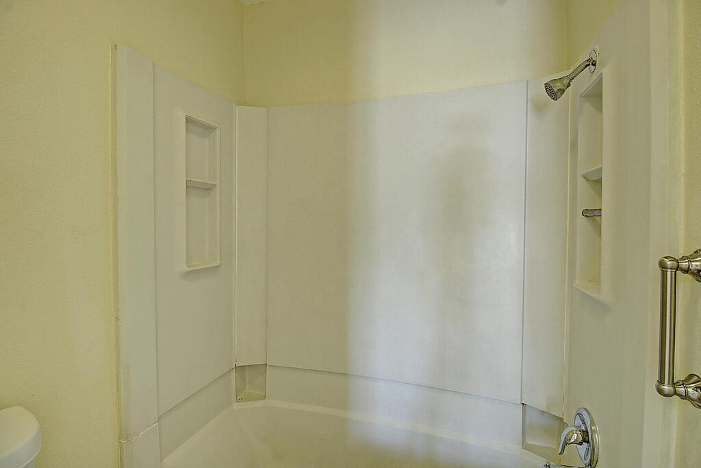 2314 Capitan Dr B Property Photo 25