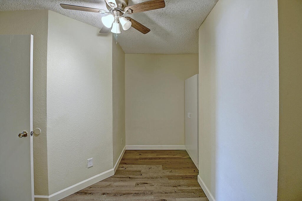 2314 Capitan Dr B Property Photo 33