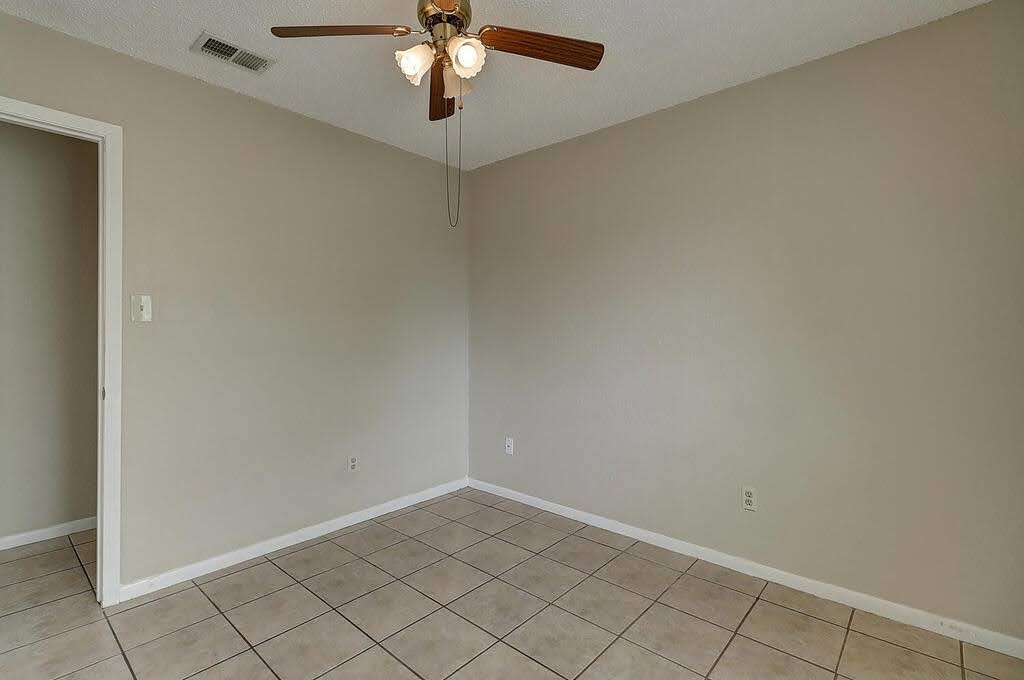 5225 Bonham St Property Photo 25