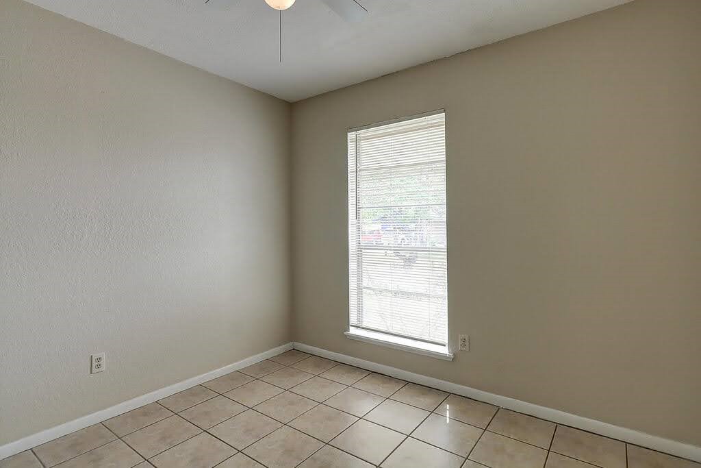 5225 Bonham St Property Photo 29