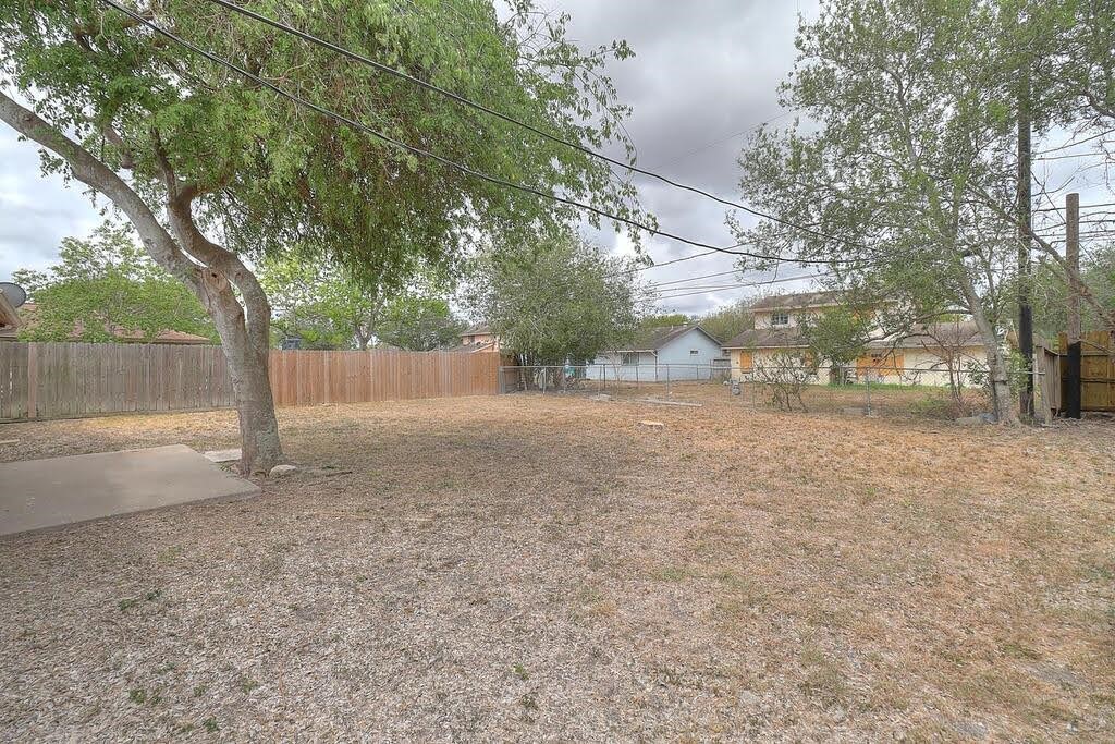 5225 Bonham St Property Photo 36