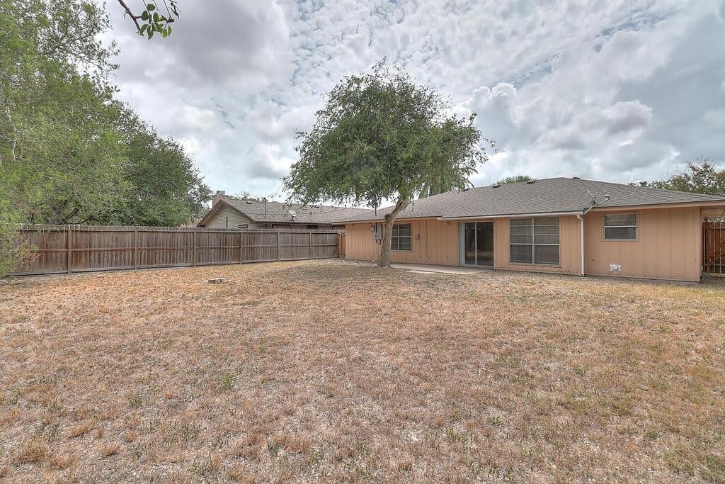 5225 Bonham St Property Photo 38