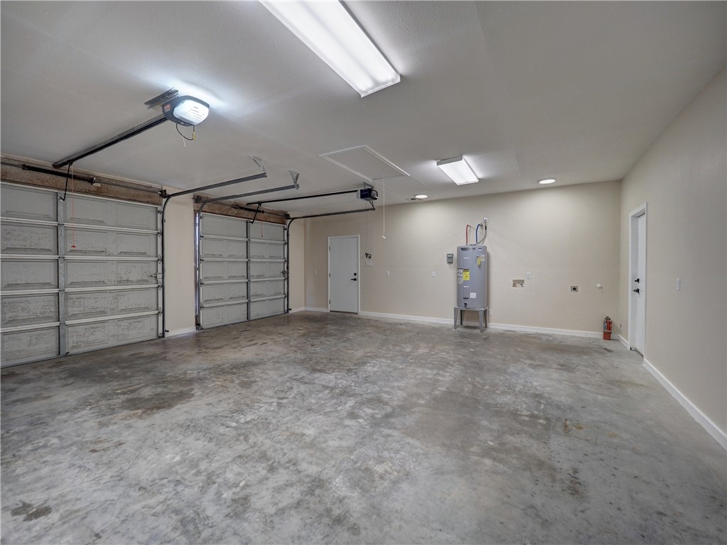 12631 Leopard St Property Photo 33