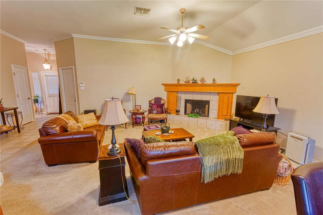 7014 Mona Lisa Cr Property Photo 2