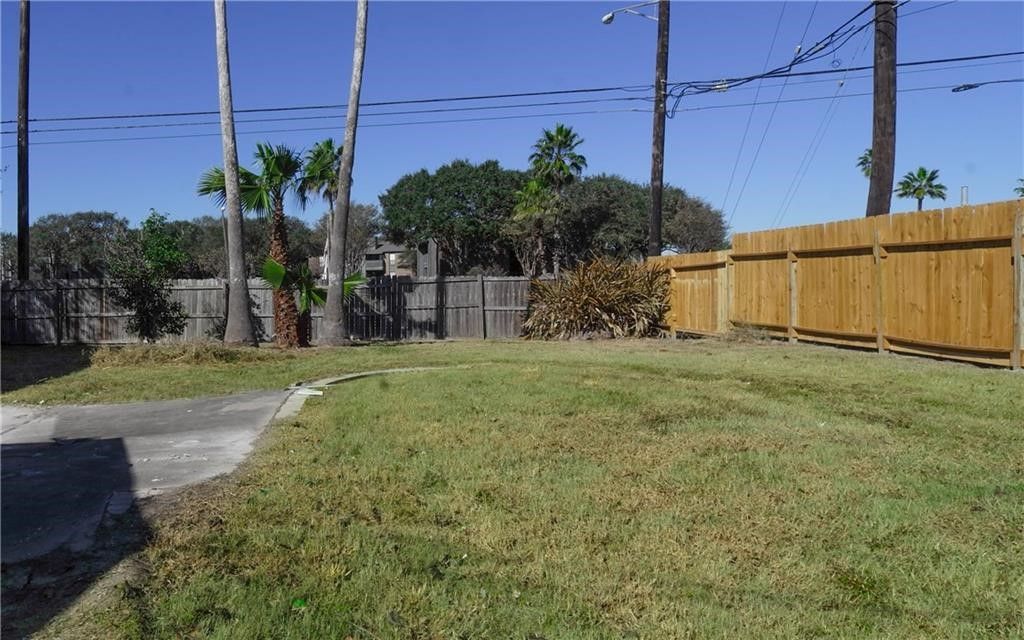 4802 Eider Dr Property Photo 28