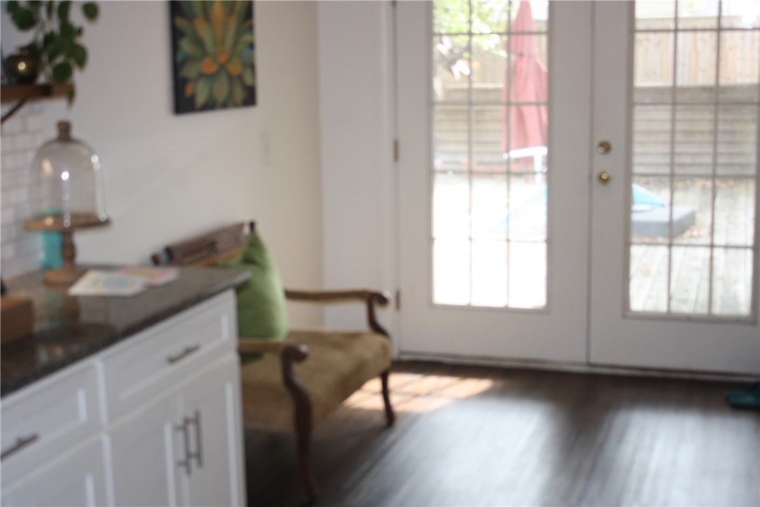 332 S Morningside St Property Photo 5