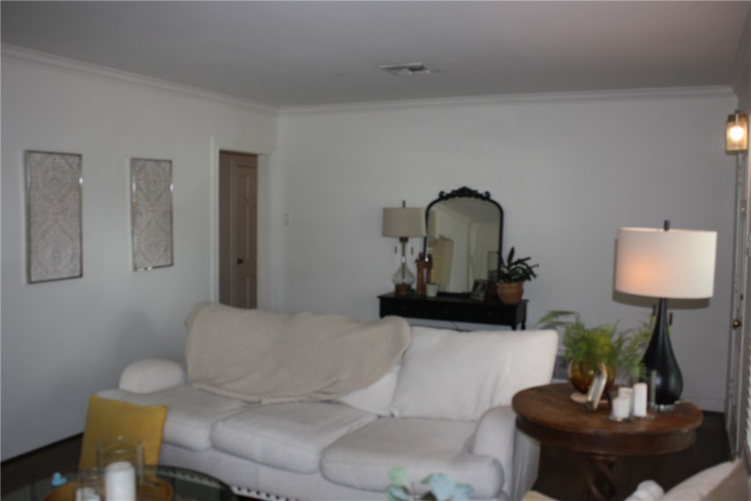 332 S Morningside St Property Photo 12