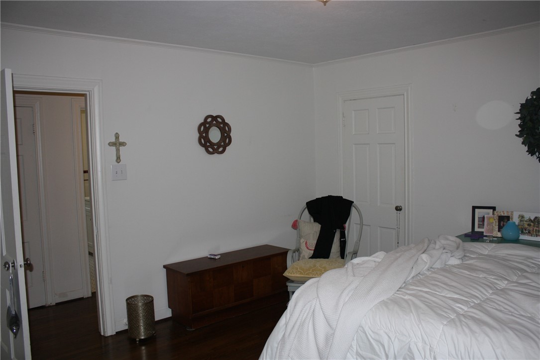 332 S Morningside St Property Photo 23