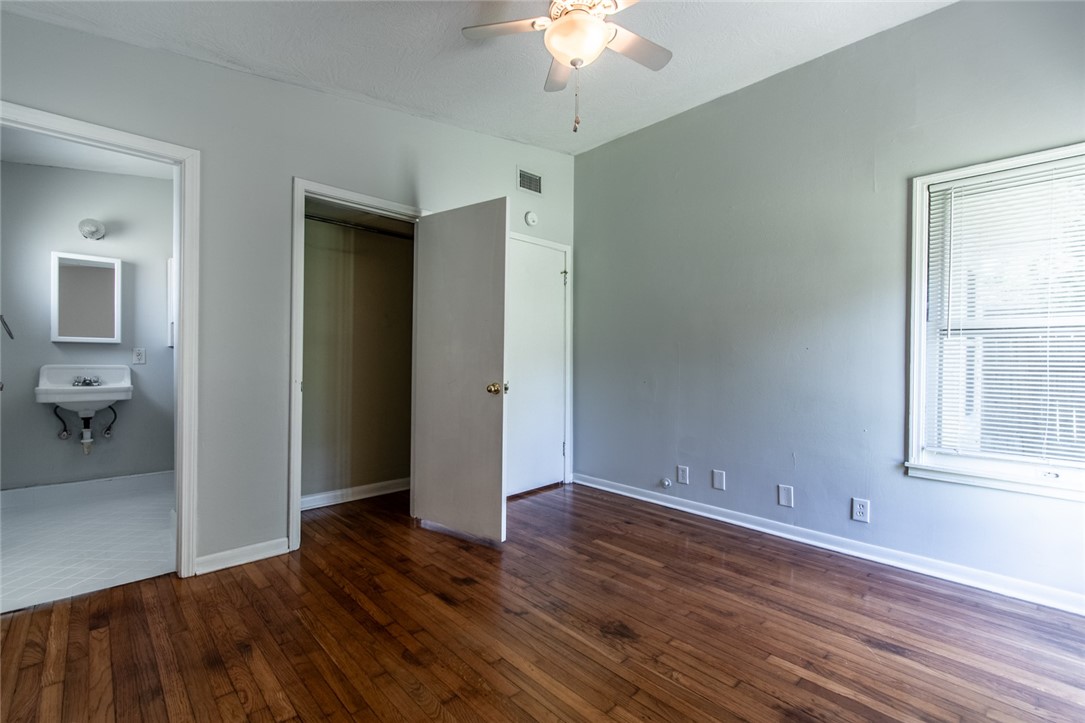 5933 Lucille Dr Property Photo 17