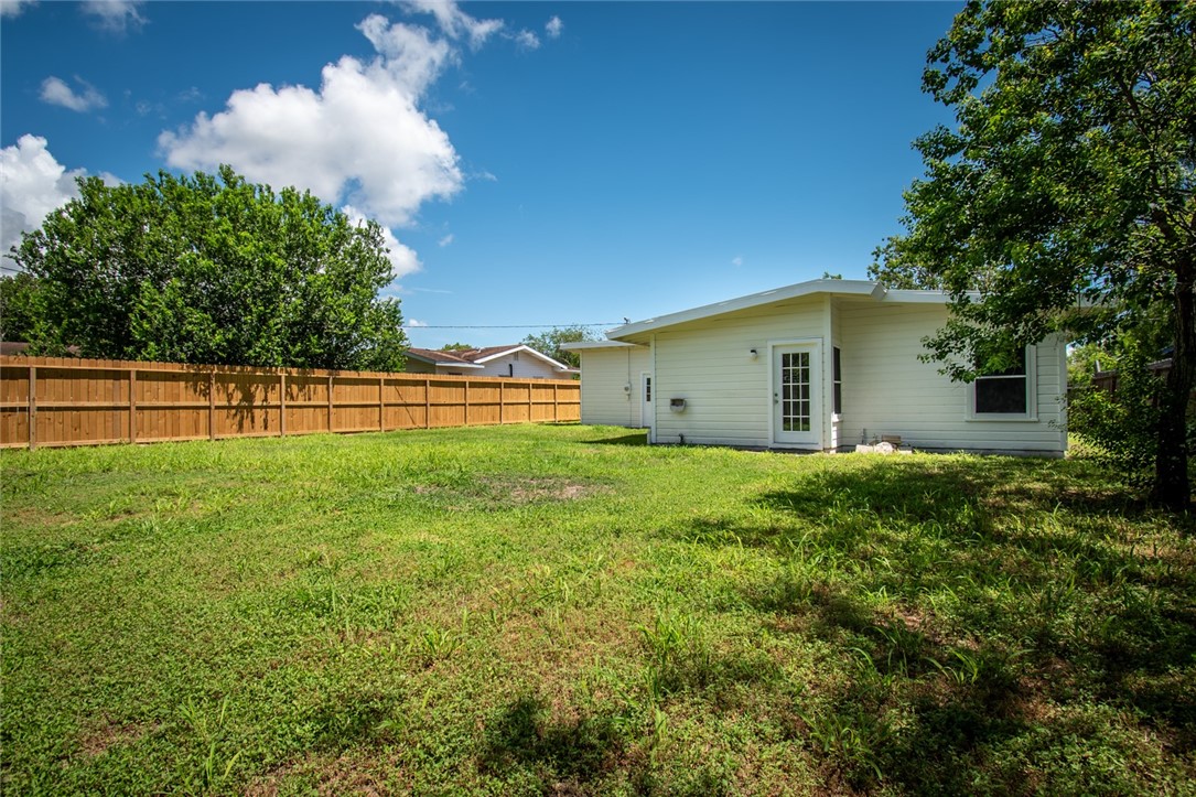 5933 Lucille Dr Property Photo 25