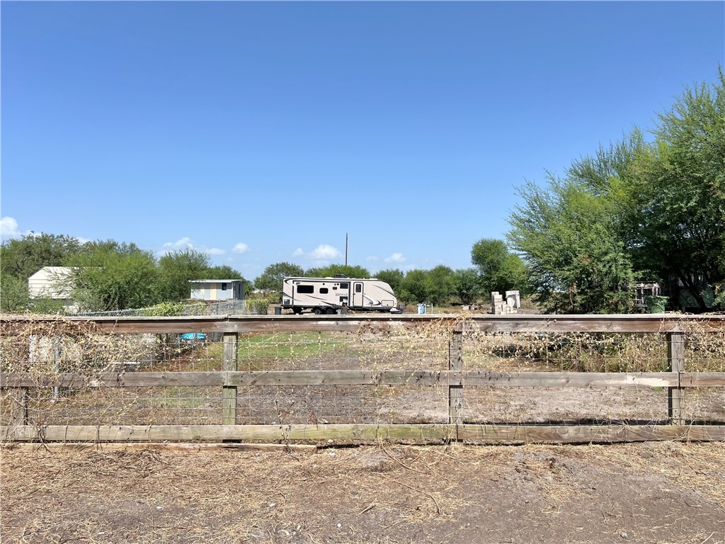 7124 County Road 2379 Property Photo 2
