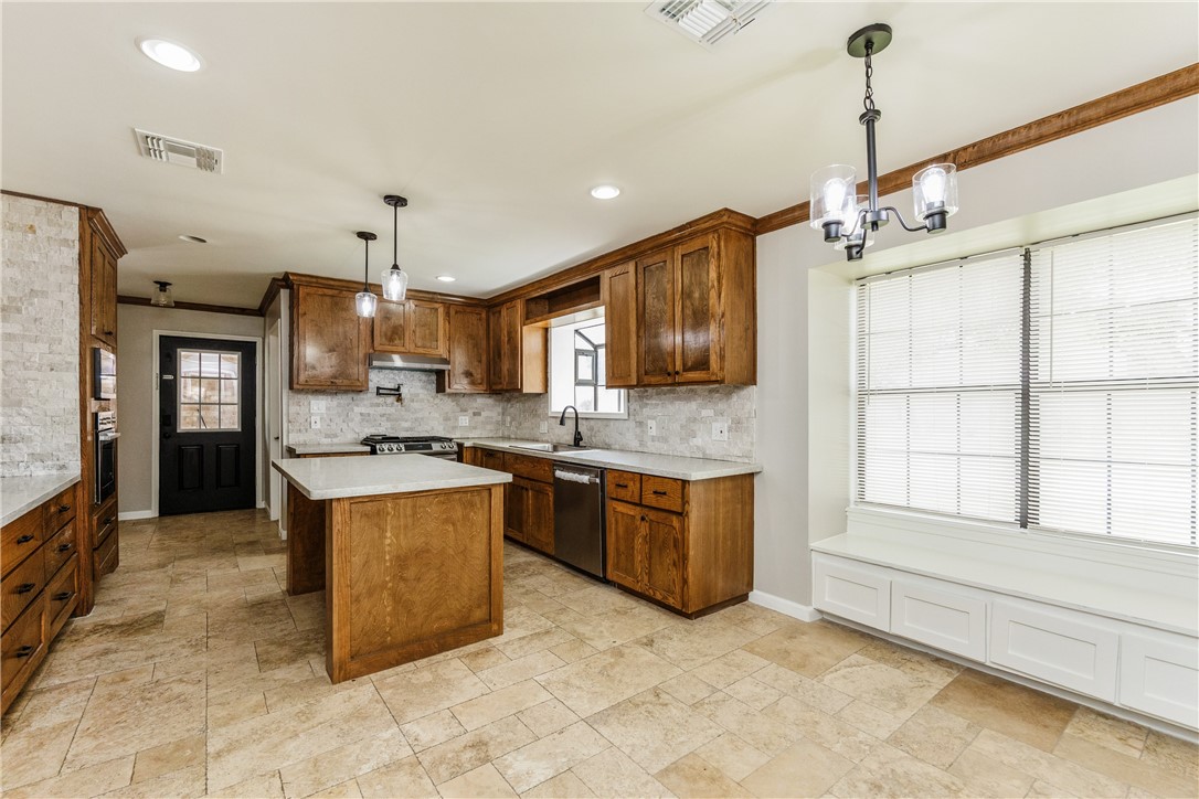 3658 Castle River Dr Property Photo 12