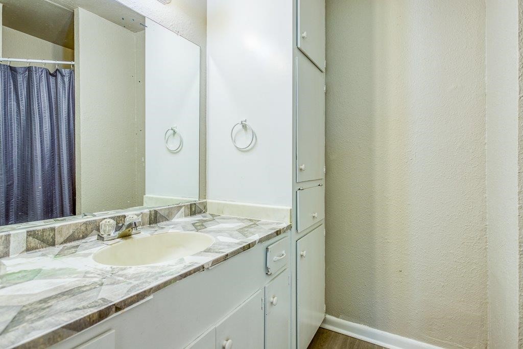 4134 Sierra St Property Photo 21