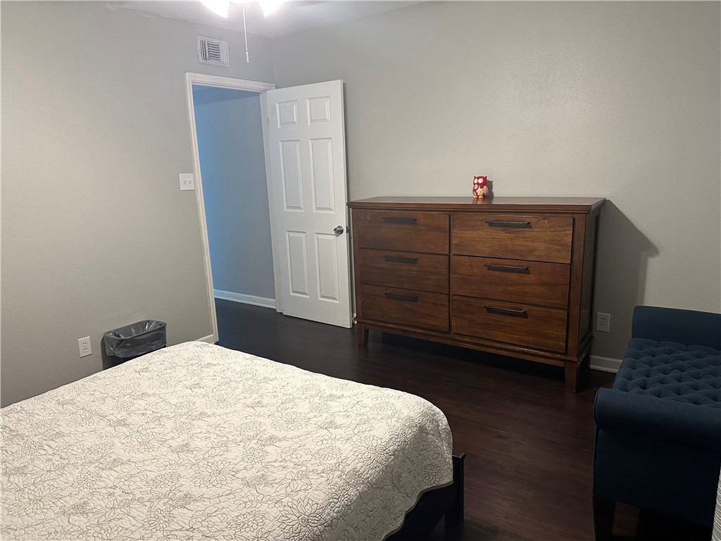 2837 Santa Fe St 1 Property Photo 11