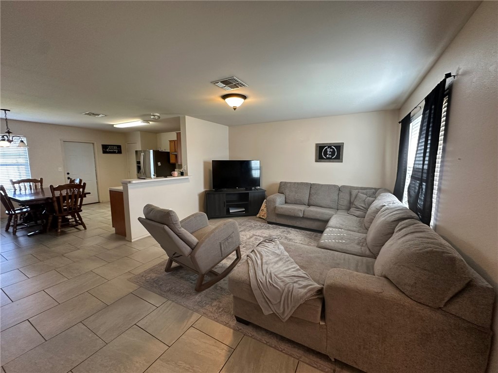 1026 Sacramento Property Photo 2