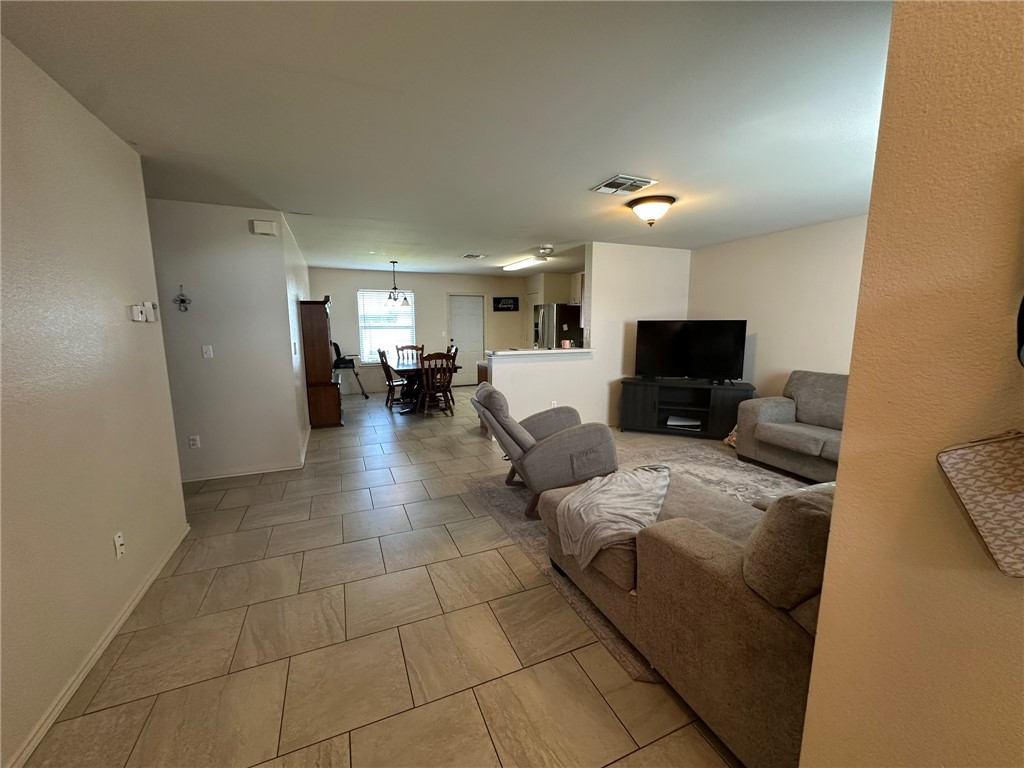 1026 Sacramento Property Photo 4