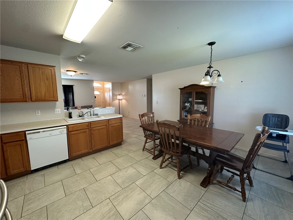 1026 Sacramento Property Photo 6