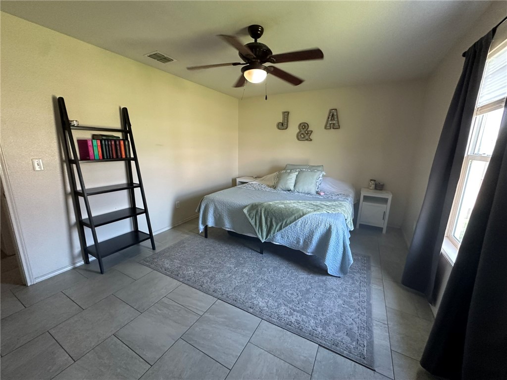1026 Sacramento Property Photo 9
