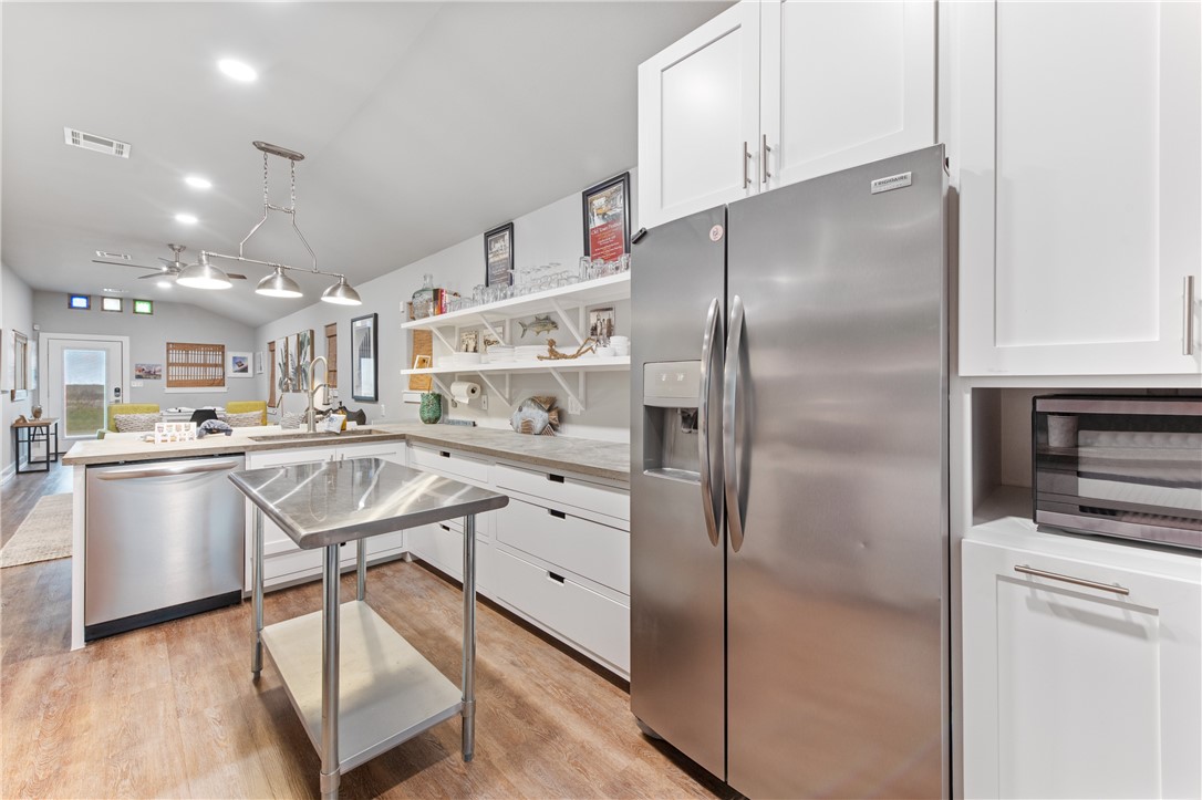 1326 Ross Ave Property Photo 17