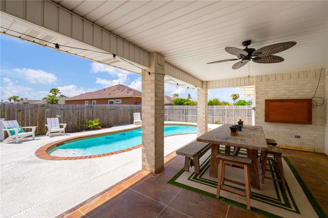 15822 Portillo Dr Property Photo 15