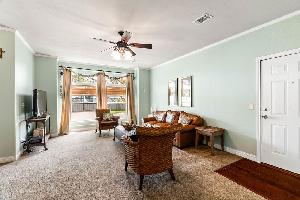 1505 Antoinette Dr Property Photo 3