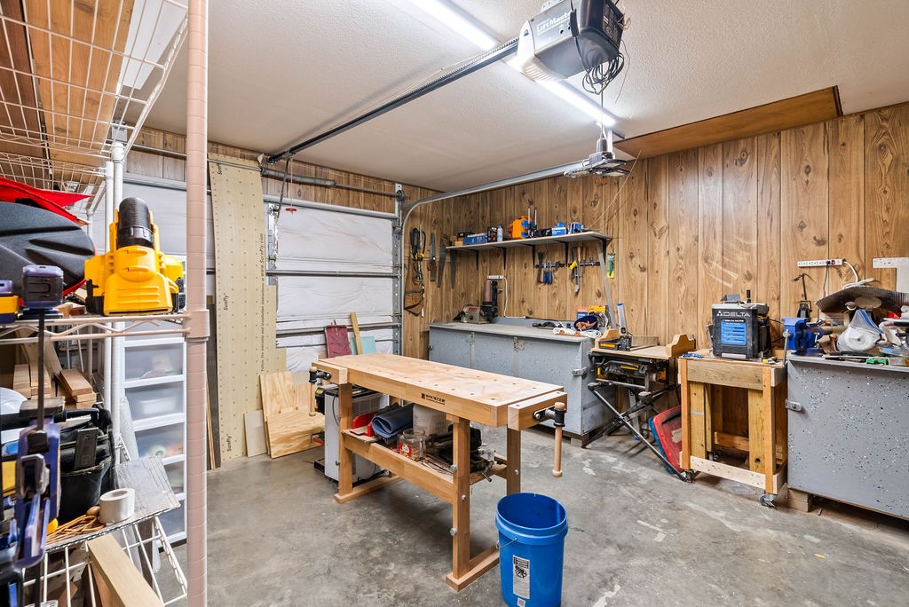 1105 S Paisano St Property Photo 14