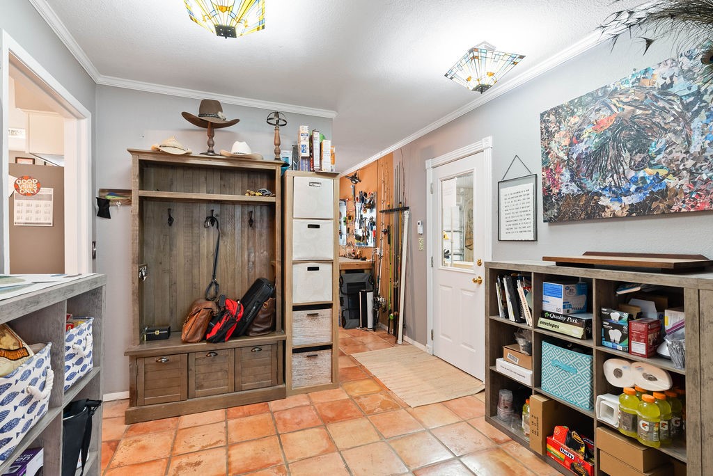 1105 S Paisano St Property Photo 21