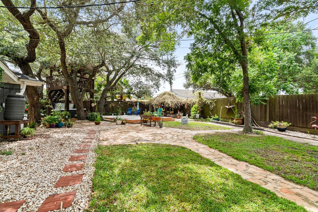 1105 S Paisano St Property Photo 25