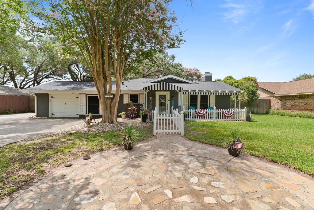 1105 S Paisano St Property Photo 32