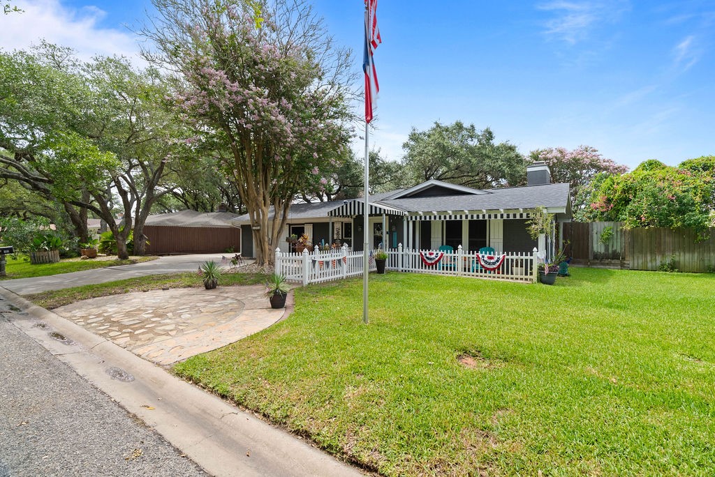 1105 S Paisano St Property Photo 35