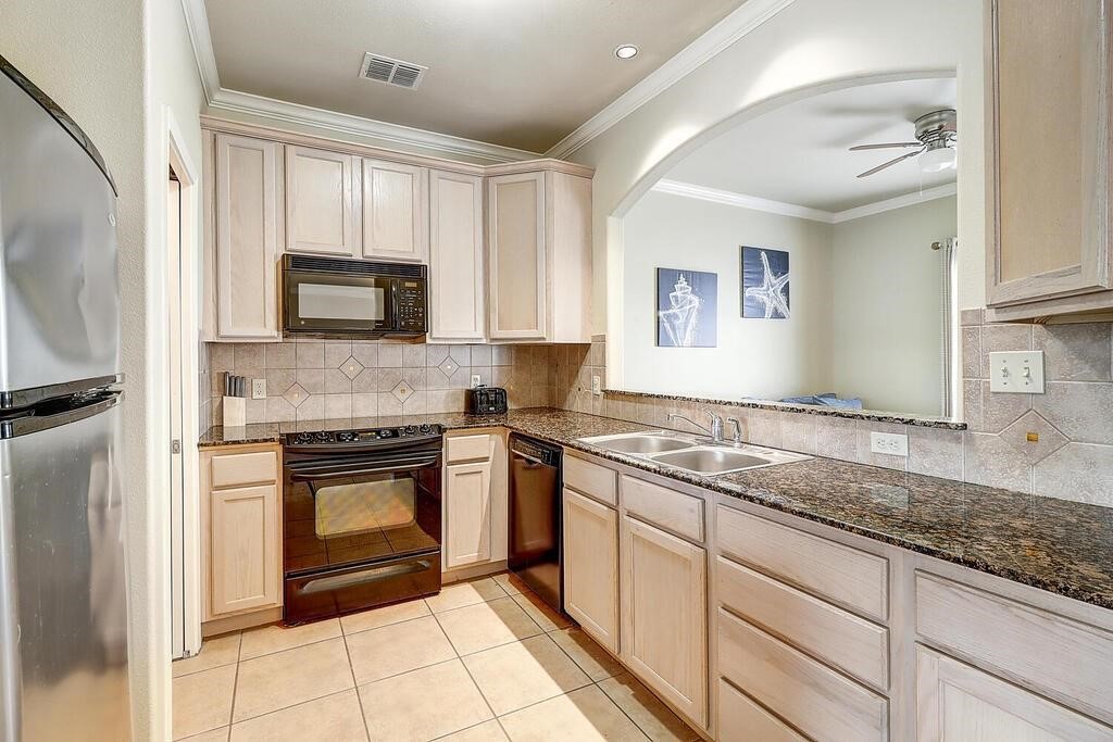 14422 Verdemar Dr 204 Property Photo 4