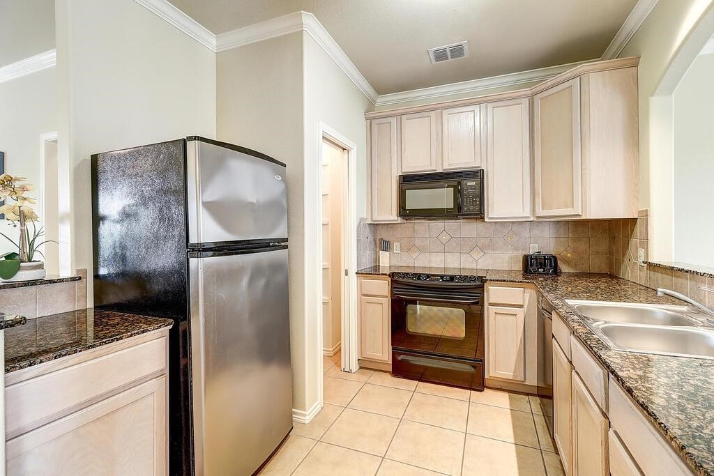 14422 Verdemar Dr 204 Property Photo 5