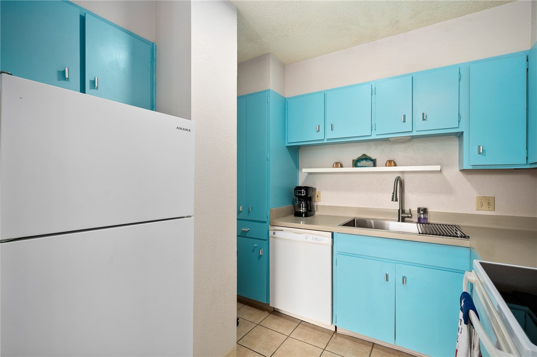 715 S Upper Broadway St 404 Property Photo 13