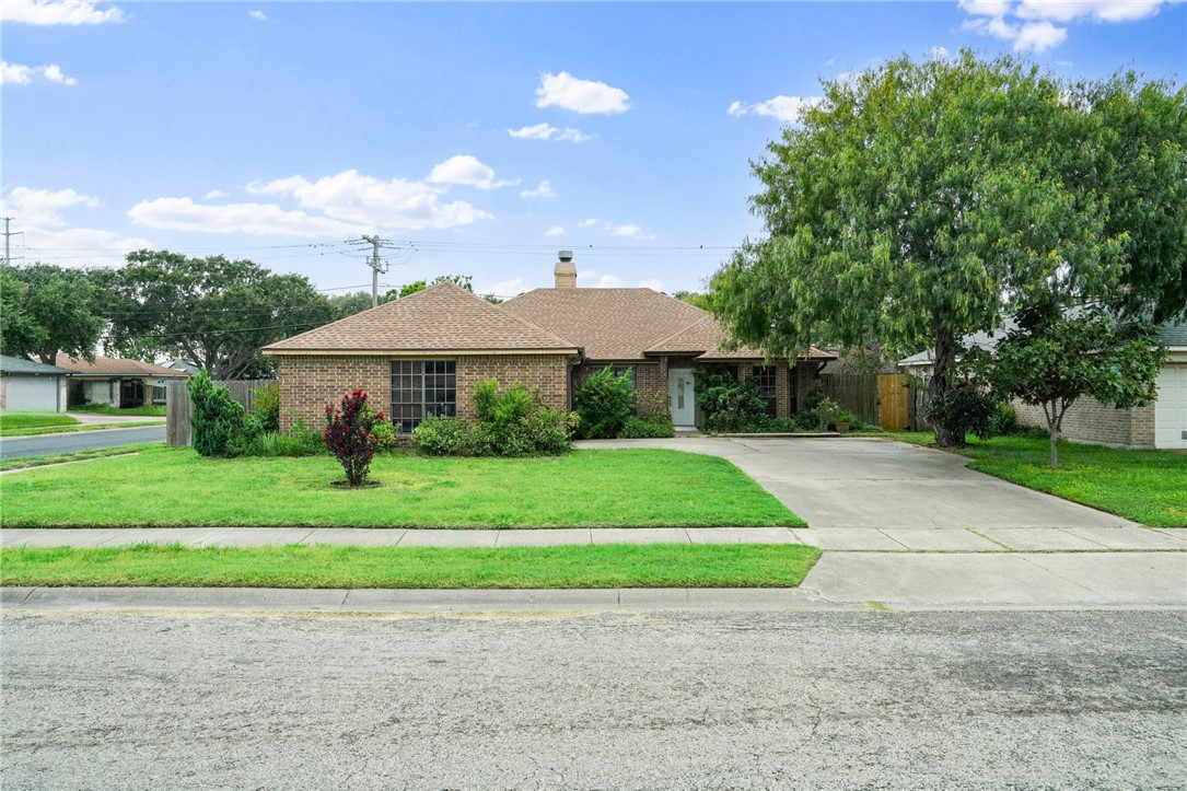 2217 Dorsey St Property Photo 3