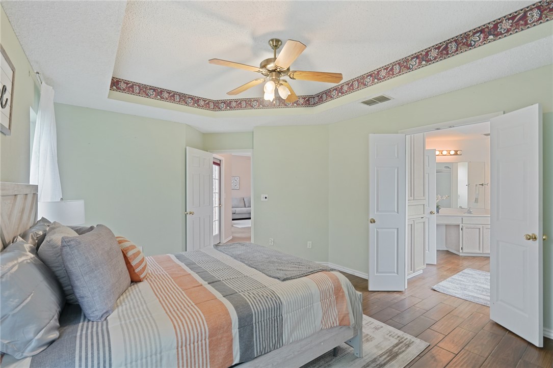 2217 Dorsey St Property Photo 13