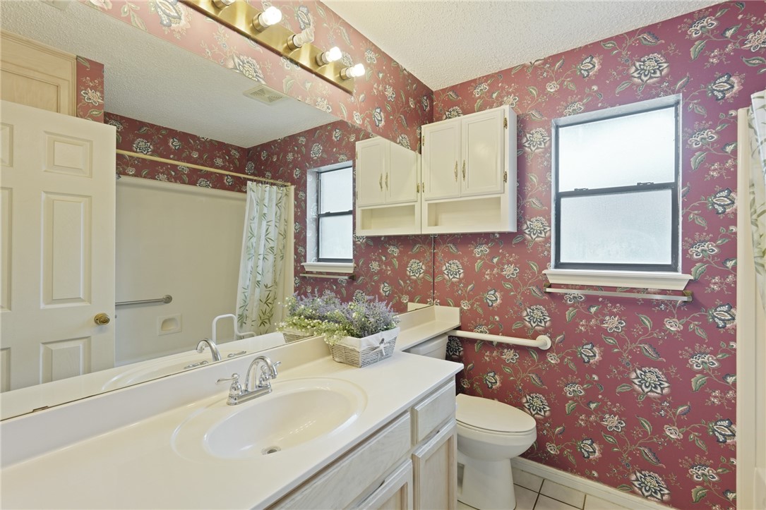 2217 Dorsey St Property Photo 22