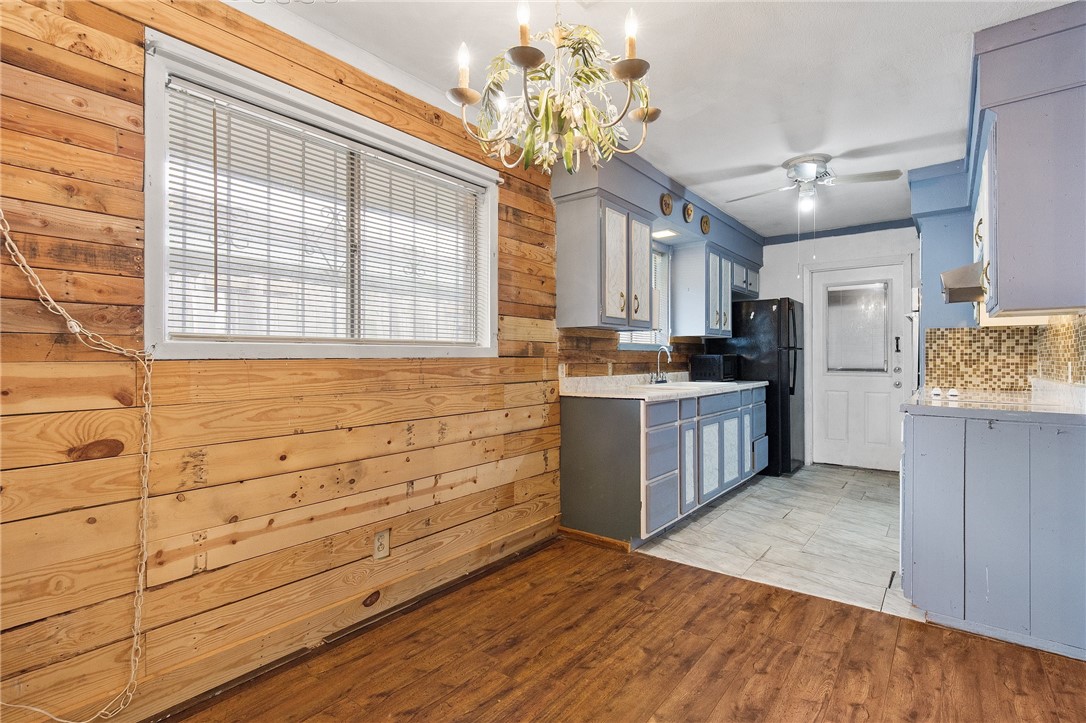 3718 Brushwood Property Photo 8