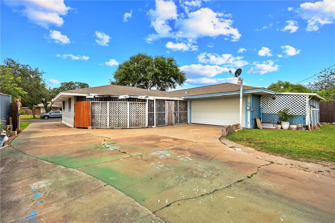 3718 Brushwood Property Photo 23