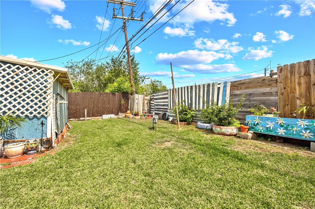 3718 Brushwood Property Photo 24