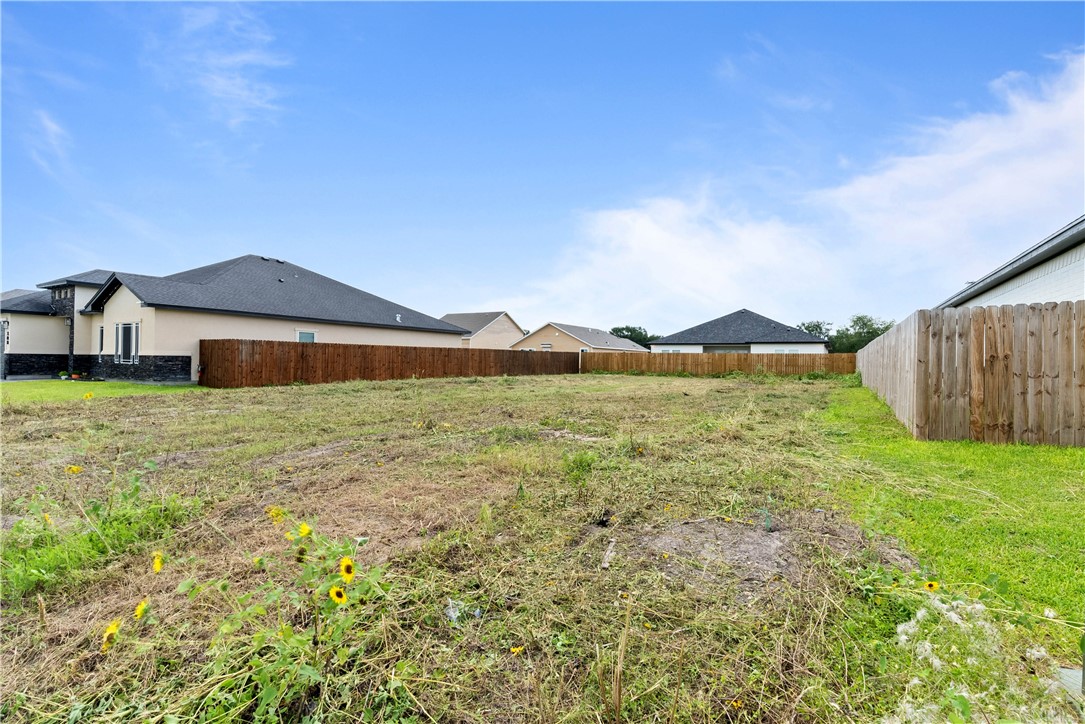 106 Meadowbrook Property Photo 9