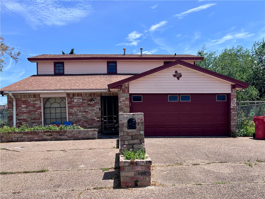 806 Dakota St